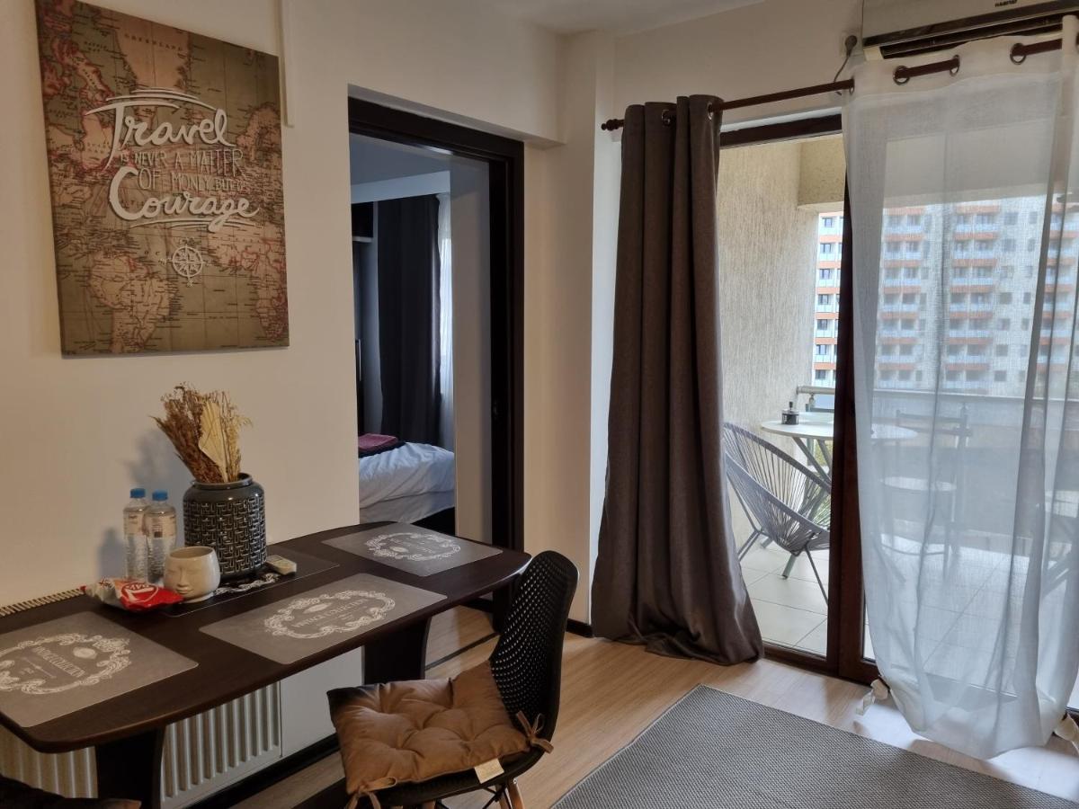 Lovely & Comfy, Central Apt In Iasi Ngoại thất bức ảnh